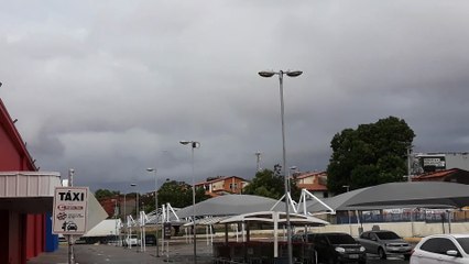 Boeing 737-700 na final antes de pousar em Fortaleza vindo de Belém