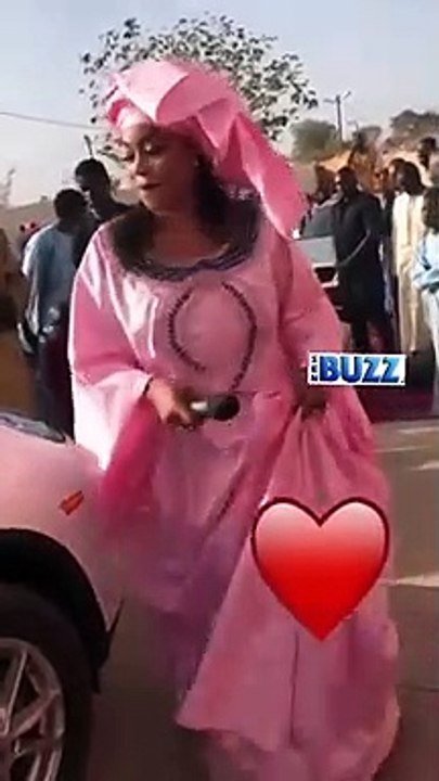 Sokhna Aida Diallo todj na Thiante yii Ngabou avec ses pas de danse