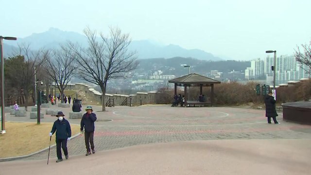 [날씨] 내륙 구름 많고 포근...강원 산간 대설 / YTN