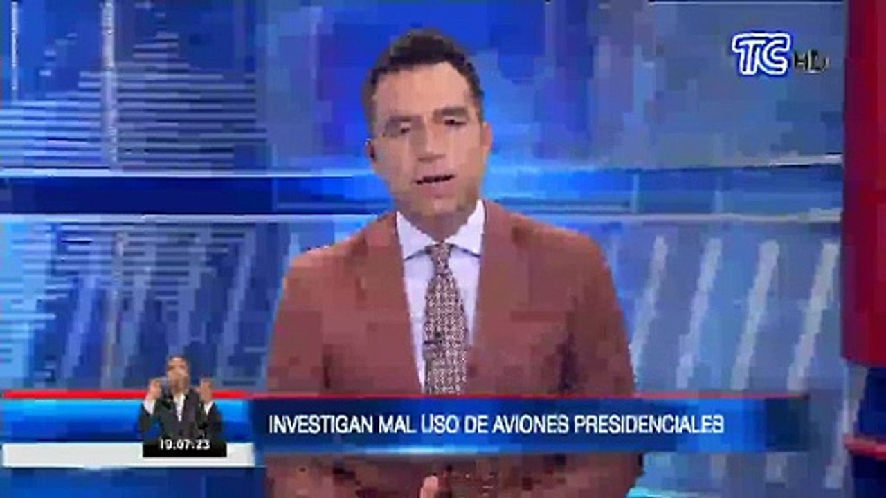 VIDEO | Rinden versión pilotos de aviones en que se movilizaba Rafael Correa