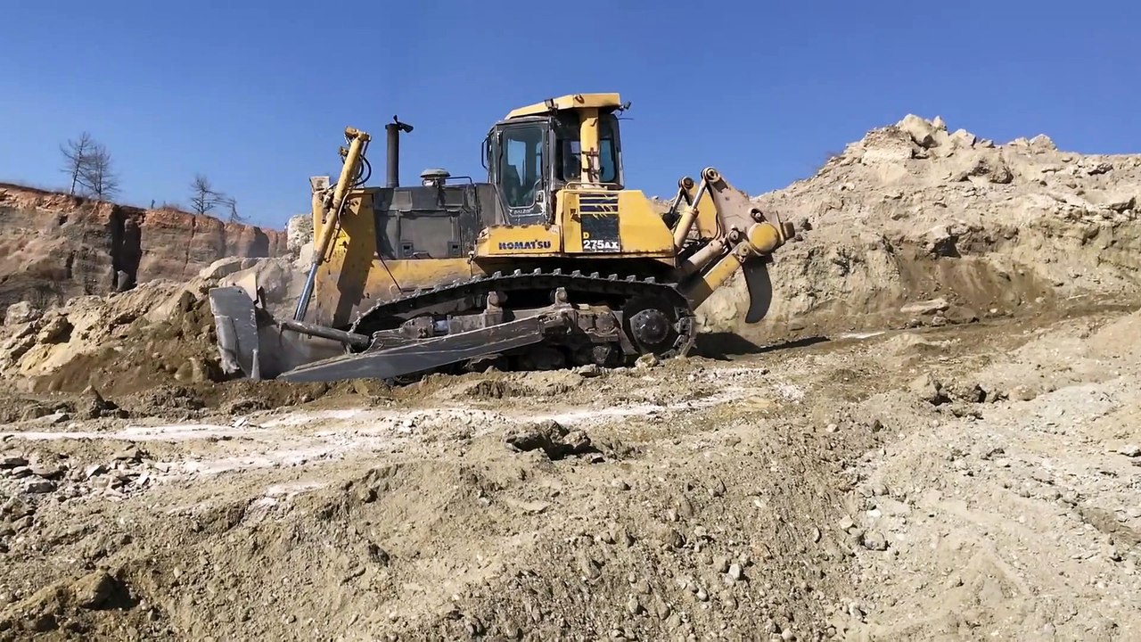 Komatsu D275 Bulldozer - Astrapogiannos