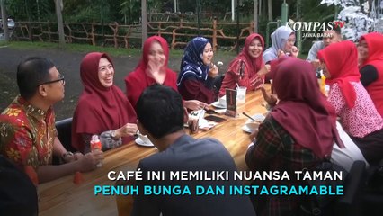 CAFE BERKONSEP PESTA PERNIKAHAN