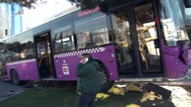 Ataşehir’de feci kaza: İstanbul Otobüs A.Ş.’ye ait otobüs ile otomobil çarpıştı