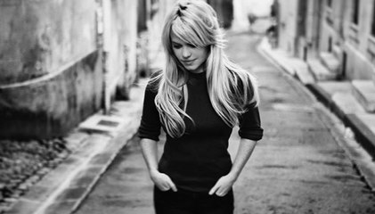 Une célèbre chanteuse a été séquestrée, vi*lée et drog*ée : son témoignage va vous bouleverser !