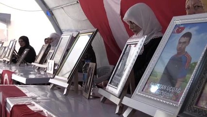 Diyarbakır annelerinin oturma eylemine bir aile daha katıldı