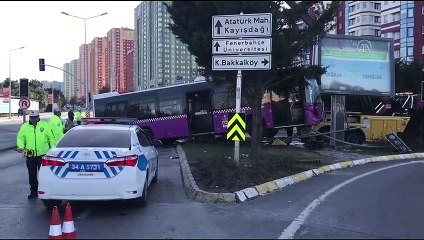 Ataşehir'de trafik kazasında 1 kişi yaralandı - İSTANBUL