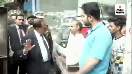 एनएसए डोभाल ने किया दंगा प्रभावित क्षेत्रों का दौरा, स्थानीय लोगों से कहा-चिंता न करें, पुलिस अपना काम कर रही है