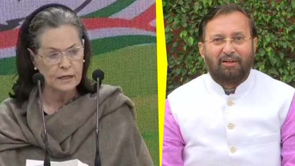 सोनिया गांधी का बयान दुर्भाग्यपूर्ण, ऐसी बातों से पुलिस का मनोबल गिरता है: प्रकाश जावड़ेकर