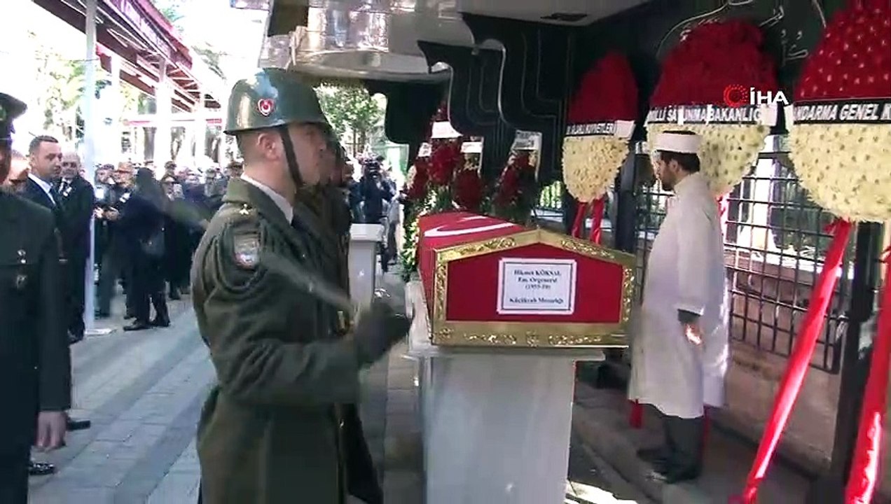 28 Şubat sanıklarından Hikmet Köksal'ın cenazesi defnedildi