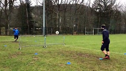 Football : Nicolas Borodine (SA Spinalien) face aux maîtres du tennis-ballon