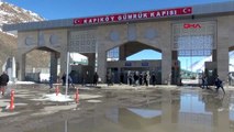 Van -kapıköy sınır kapısında sahra hastanesi kuruluyor