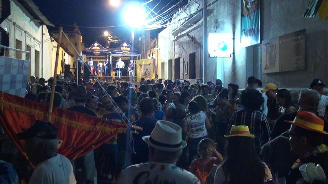 Bloco Cafuçu arrasta multidão em Cajazeiras