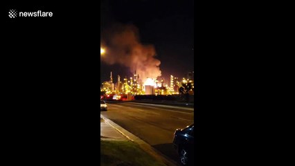 Marathon oil refinery explodes in Southern California