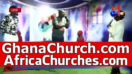 NDC's Appiah Stadium kneels,beg Prophet 1 Opambour for Agradaa; Sofo Chief cr!es as opambour wɑrn Big Akwes & crew