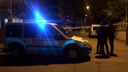 Antalya'da "dur" ihtarına uymayan bir kişi bekçinin uyarı ateşiyle yaralandı