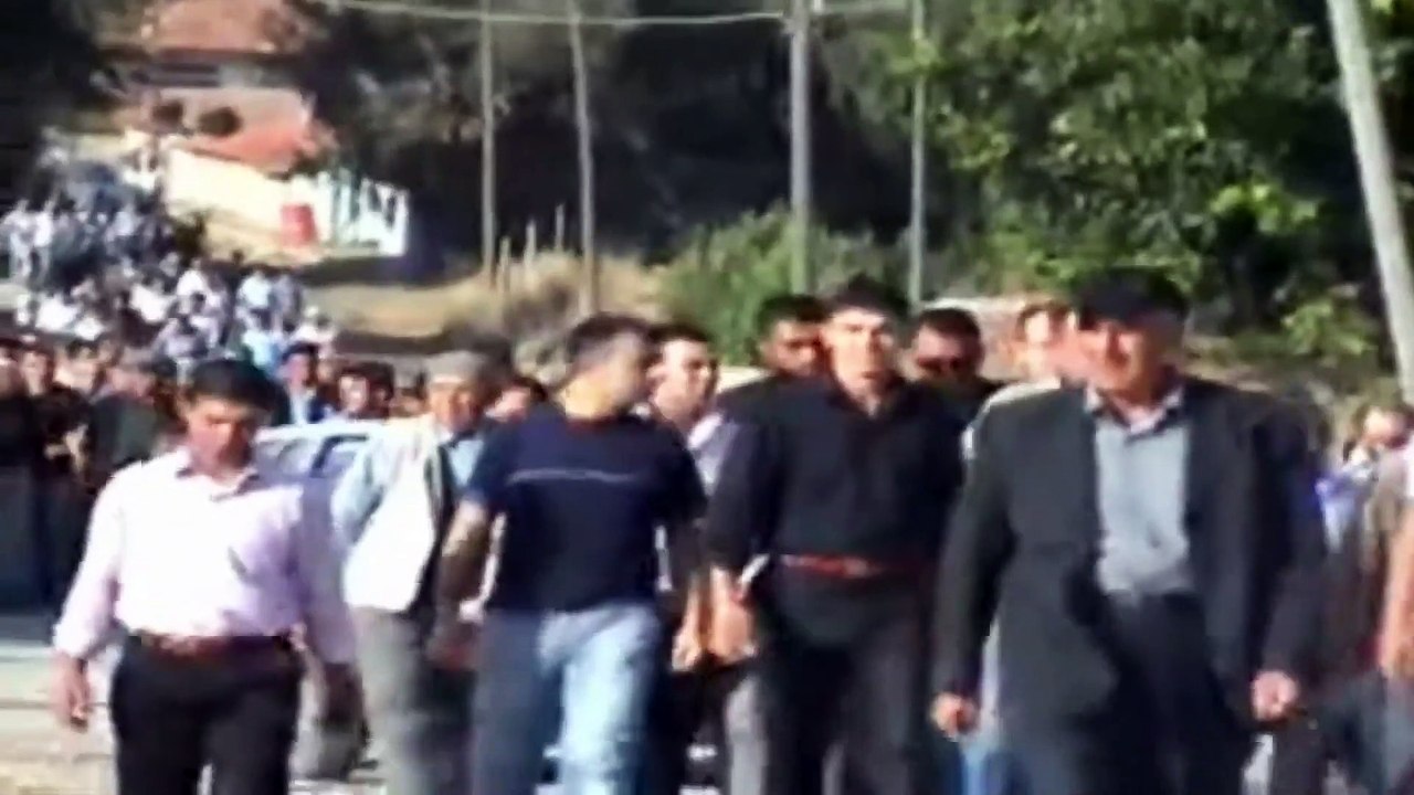 Devecipınar Köyü'nde | Mezar Ziyareti| 2009