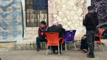 Bombalardan kaçan İdlibli aileler, çareyi 'hapishaneye girmekte' buldu - İDLİB