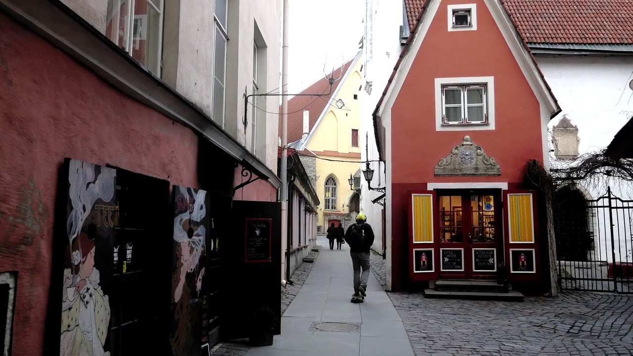 31 | Laurent Guidali - Tallinn - Monument/City