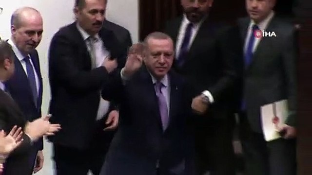 Cumhurbaşkanı Erdoğan'a AK Parti Grubu'nda doğum günü sürprizi