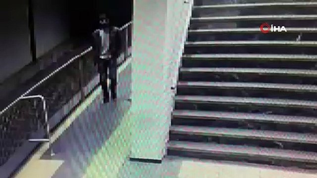 Polis memurunu vuran zanlı raylara atlayarak kaçtı