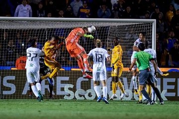 Kaleci Nahuel Guzman, attığı golle Tigres'yi çeyrek finale taşıdı