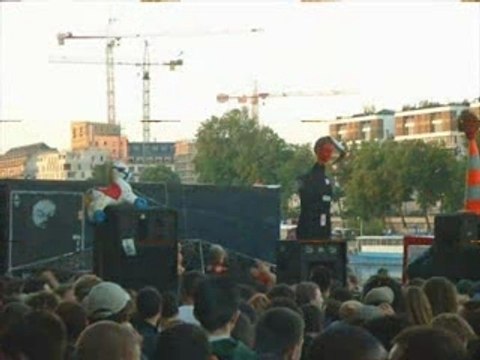 tof pktre sound 6tm kelke tof de teufs ;)