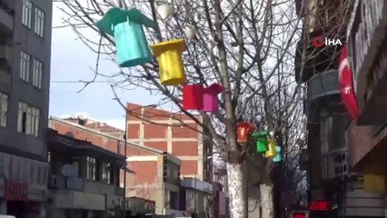 Lodos sürücülere ve vatandaşlara zor anlar yaşattı