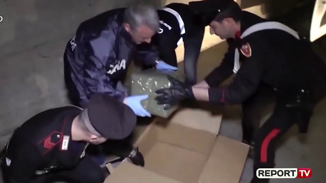 Report TV-OFL-ja godet sërish në Shijak/Në shënjestër Astrit Avdyli dhe Astrit Keçi në burg në Itali