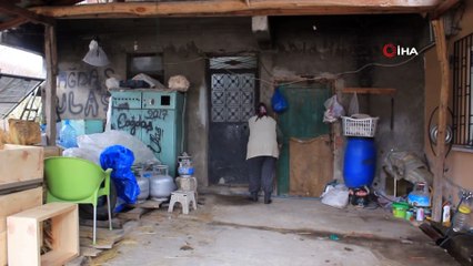 65 Yaşındaki Hanife Teyze, 40 Yıldır Süpürge Üretiyor