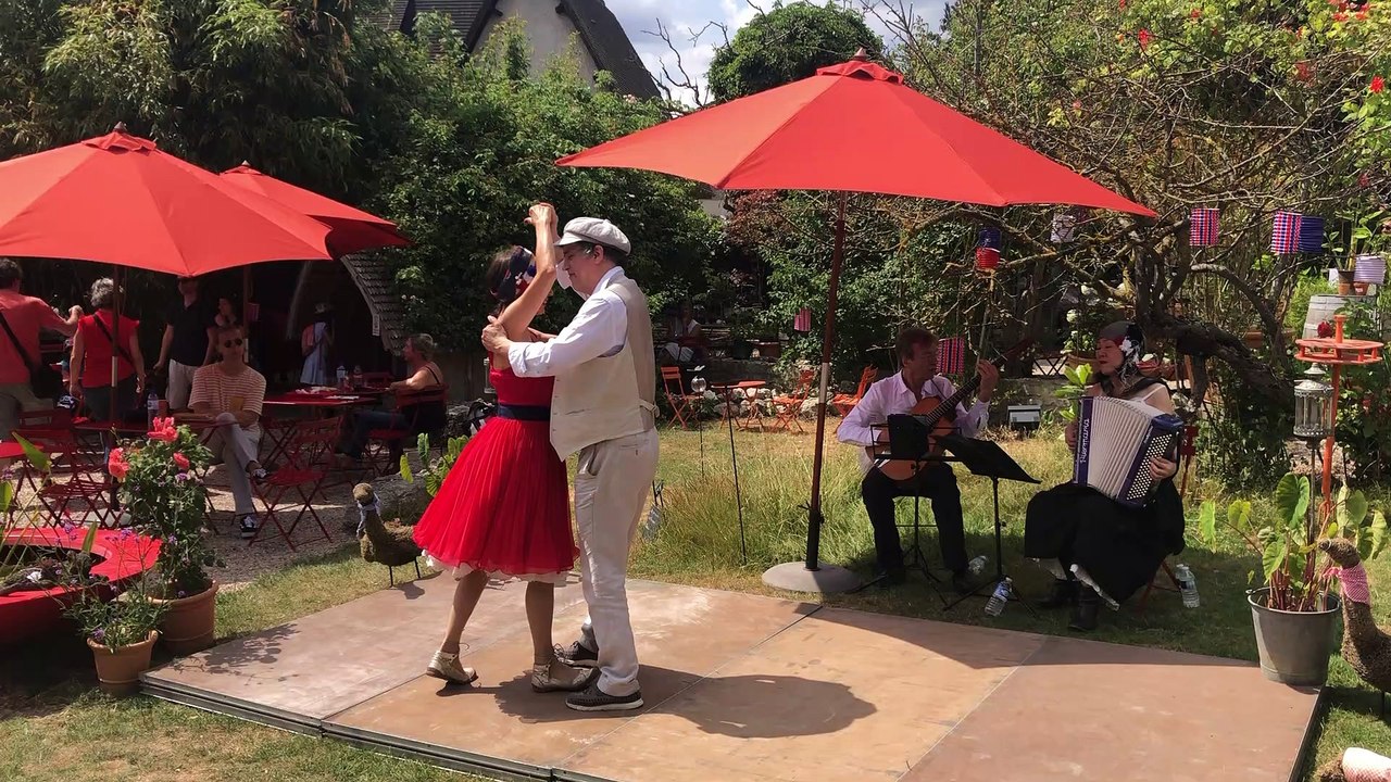 Danse au jardin