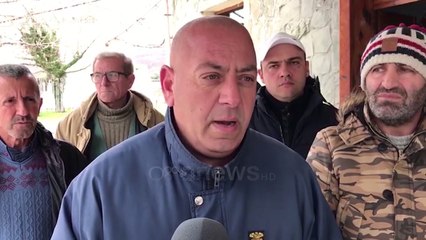 Ora News - Kompania u kalon tre paga të prapambetura, mbyllet greva e naftëtarëve në Ballsh
