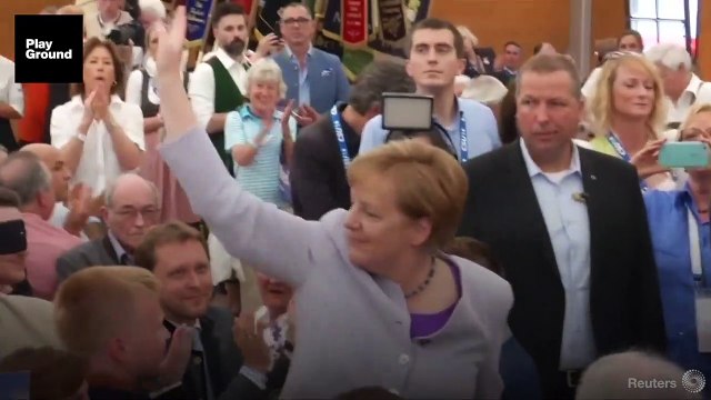 Merkel: Los europeos debemos coger el destino con nuestras manos