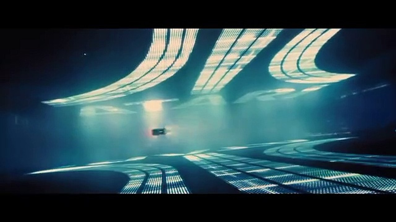 Ryan Gosling y Harrison Ford unen fuerzas en el tráiler de "Blade Runner 2049"