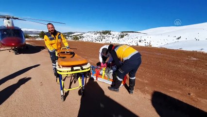 Download Video: UMKE'den Aladağ Kayak Merkezi'nde çığa karşı kurtarma tatbikatı - KONYA