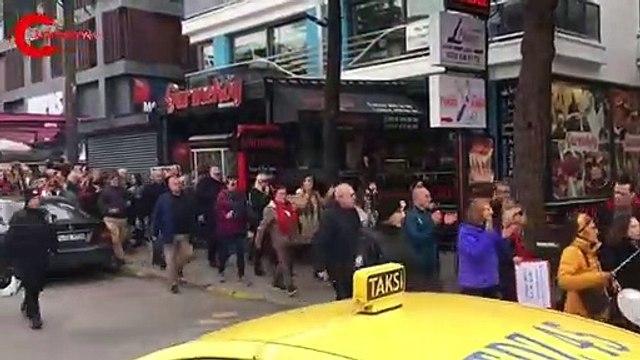 Acıbadem’de tarikat yurdu protestosu