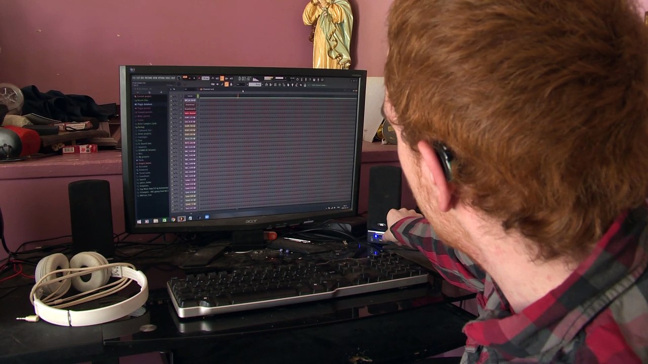 Un malentendant d'Edmundston fait sa place dans la musique électronique