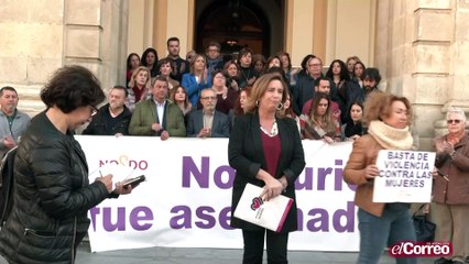 Minuto de silencio en el Ayuntamiento de Sevilla en repulsa al asesinato de Aznalcóllar