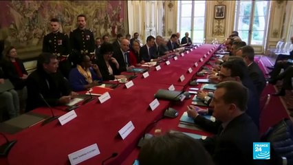 Coronavirus en France : Edouard Philippe réunit les chefs de partis à Matignon