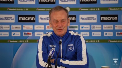 La conférence de presse de Jean-Marc Furlan avant AJA-Niort