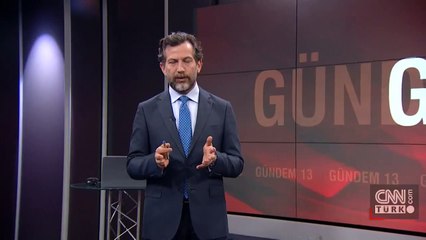 Çanakkale'de fırtınanın sürüklediği feribot, karaya oturdu