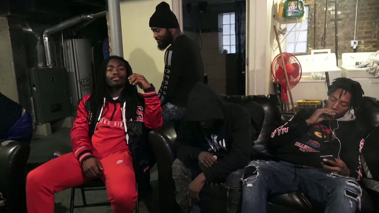 CHICAGO HOOD INTERVIEW  SOUTH SIDE RAP ARTIST MCCOOL  DJ REGG   DOGG & NELAK