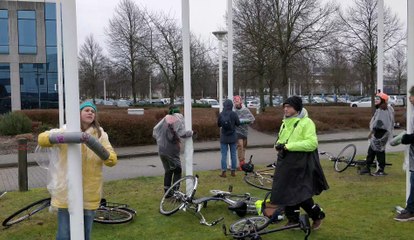 Extinction Rebellion Youth perturbe la conférence Digitally Connected Airports à Haren