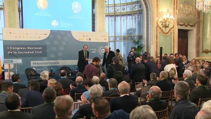 Aznar y González critican la mesa de diálogo del Gobierno y el Govern