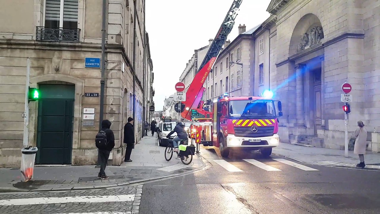 Nancy : sécurisation des toitures rue de la Visitation ce jeudi soir