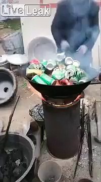 Recyclage de canettes en aluminium dans le jardin !