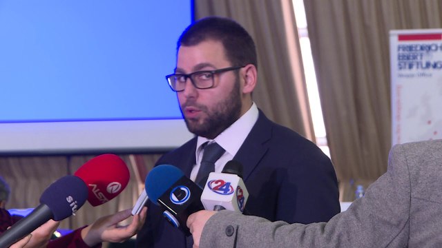 Невладини: Грчката страна го одложува спроведувањето на Договорот од Преспа повеќе од македонската