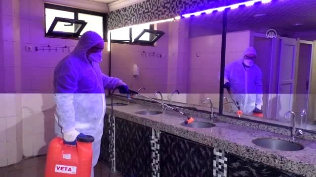 Toplu taşıma araçları dezenfekte ediliyor