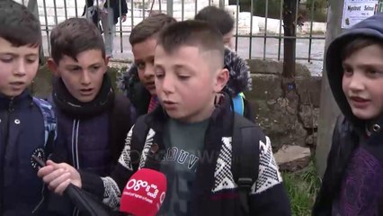 Ora News - Shkollat në Tiranë pa masa për koronavirusin, nxënësit ankohen për higjienën