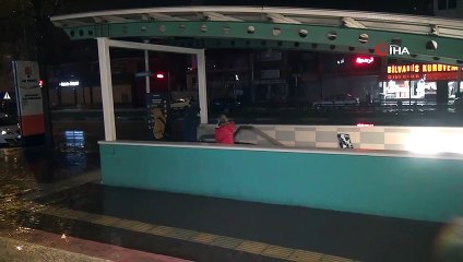 Bursa’da gök gürültülü sağanak yağmur etkili oluyor