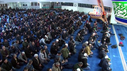 Terzibaba Camii'nde Regaip Kandili coşkusu